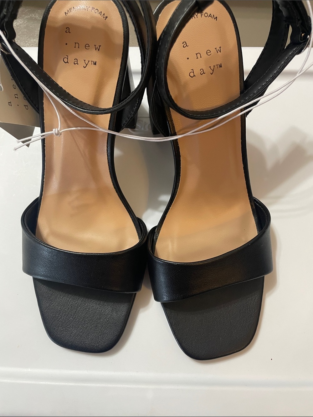 a new day Haley Black  Square-Toe Ankle-Strap Sandals NWT Sz.6  heel is 4 in